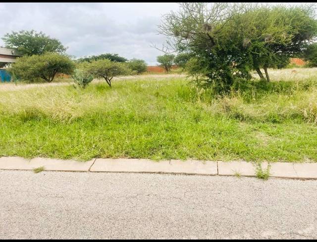 LAND FOR SALE IN CASA ACACIA
